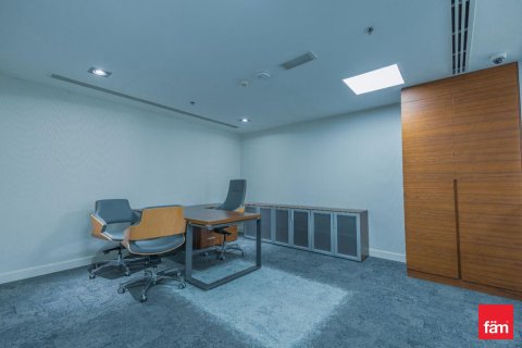 Office in Dubai 193.9 sq.m. № 47887 - photo 13