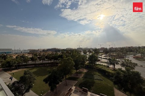 Apartment in Dubai 1 bedroom, 80.5 sq.m. № 22400 - photo 12