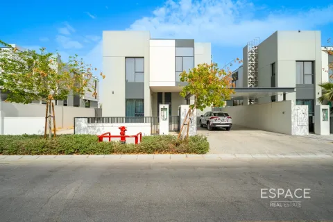 Villa à Al Furjan, Dubai, 5 chambres, 414 m², № 71214 - photo 1