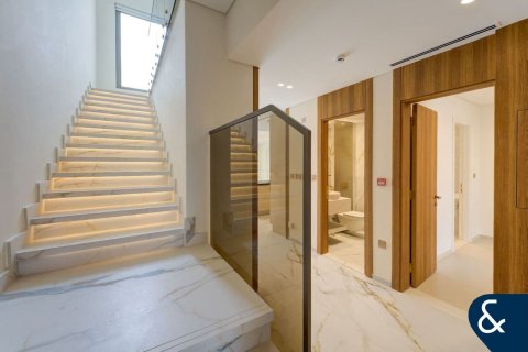 Купить виллу в Джумейра Гольф Эстейтс, Дубай: 3 спальни, 204м², № 75166 - фото 7