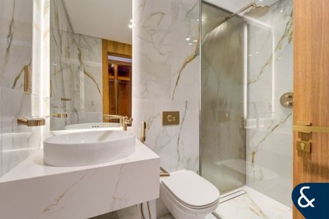 Купить виллу в Джумейра Гольф Эстейтс, Дубай: 3 спальни, 204м², № 75166 - фото 11