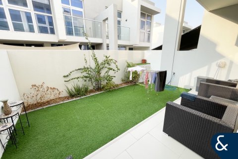 Townhouse in DAMAC Hills (Akoya by DAMAC), Dubai 3 bedrooms, 155 sq.m. № 75163 - photo 5