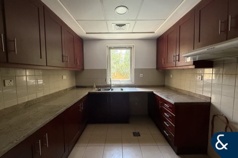 Villa en Arabian Ranches, Dubai, 4 dormitorios, 186 m², № 75167 - foto 5