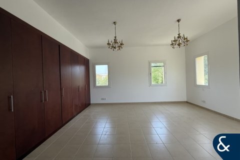 Villa en Arabian Ranches, Dubai, 4 dormitorios, 186 m², № 75167 - foto 10