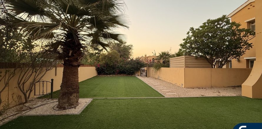 Villa à Arabian Ranches, Dubai, 4 chambres, 186 m², № 75167