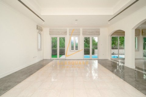 Villa in Jumeirah Golf Estates, Dubai 6 bedrooms, 871 sq.m. № 78194 - photo 13