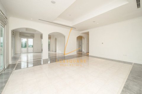 Villa in Jumeirah Golf Estates, Dubai 6 bedrooms, 871 sq.m. № 78194 - photo 12