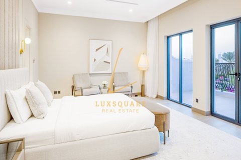 Villa en Jumeirah Golf Estates, Dubai, 5 dormitorios, 896 m², № 78195 - foto 15