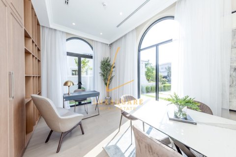 Villa en Jumeirah Golf Estates, Dubai, 5 dormitorios, 896 m², № 78195 - foto 6