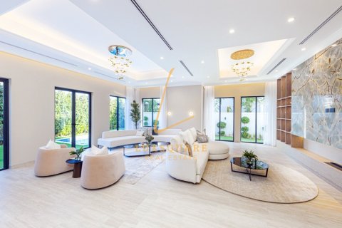 Villa en Jumeirah Golf Estates, Dubai, 5 dormitorios, 896 m², № 78195 - foto 1