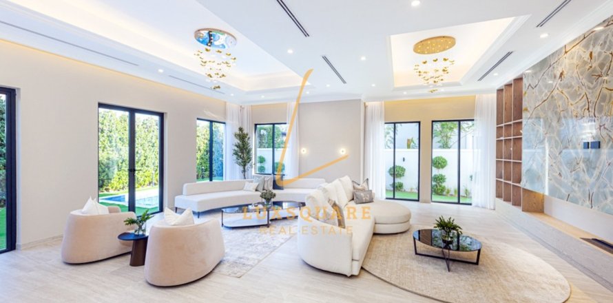 Villa en Jumeirah Golf Estates, Dubai, 5 dormitorios, 896 m², № 78195
