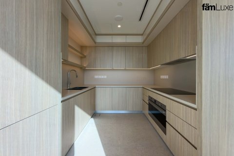 Apartment in Dubai 3 bedrooms, 335.7 sq.m. № 110615 - photo 11