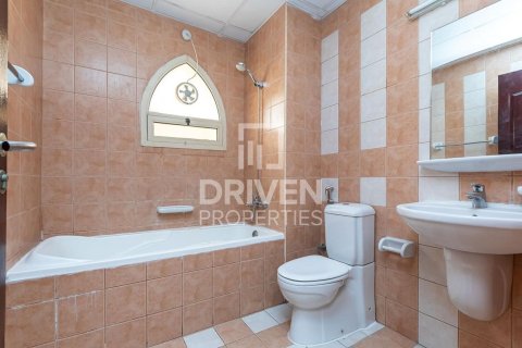 Bâtiment à Dubai Investment Park, Dubai, 1005.68 m², № 127588 - photo 16
