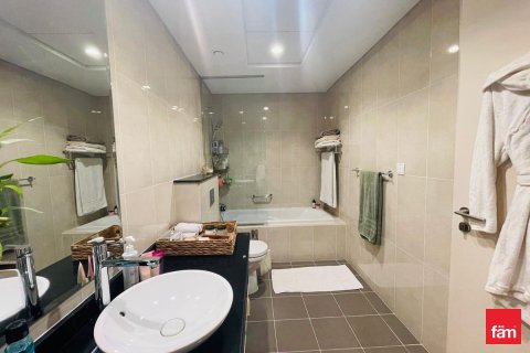 Снять в аренду квартиру в Дубае: 2 спальни, 126.2м², № 97867 - фото 6