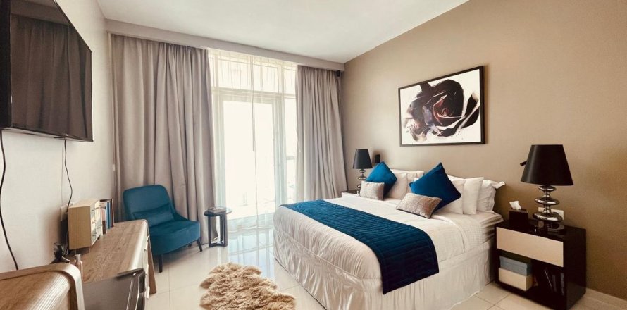 Квартира в Дубае, 2 спальни, 126.2м², № 97867