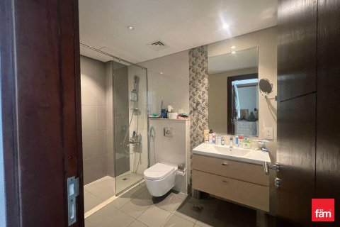 Снять в аренду квартиру в Дубае: 2 спальни, 126.2м², № 97867 - фото 8