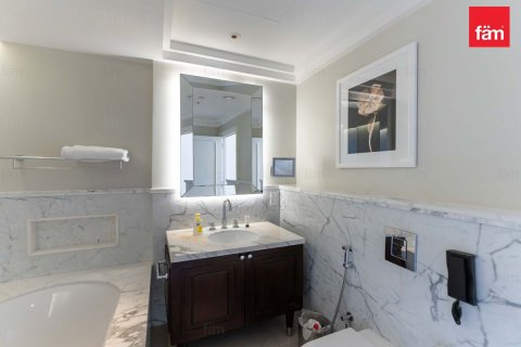 Apartment in Downtown Dubai (Downtown Burj Dubai), Dubai 1 bedroom, 75.6 sq.m. № 17246 - photo 14