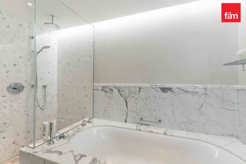 Apartment in Downtown Dubai (Downtown Burj Dubai), Dubai 1 bedroom, 75.6 sq.m. № 17246 - photo 11