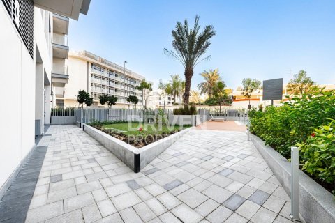 Apartment in Al Wasl, Dubai 2 bedrooms, 124 sq.m. № 19575 - photo 16
