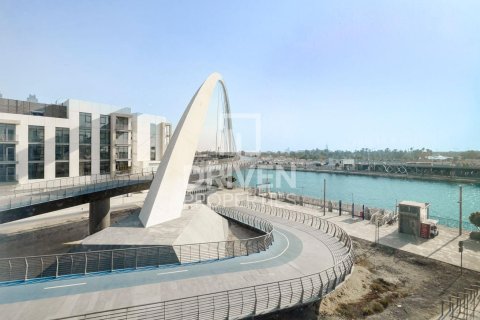 Apartment in Al Wasl, Dubai 2 bedrooms, 124 sq.m. № 19575 - photo 11
