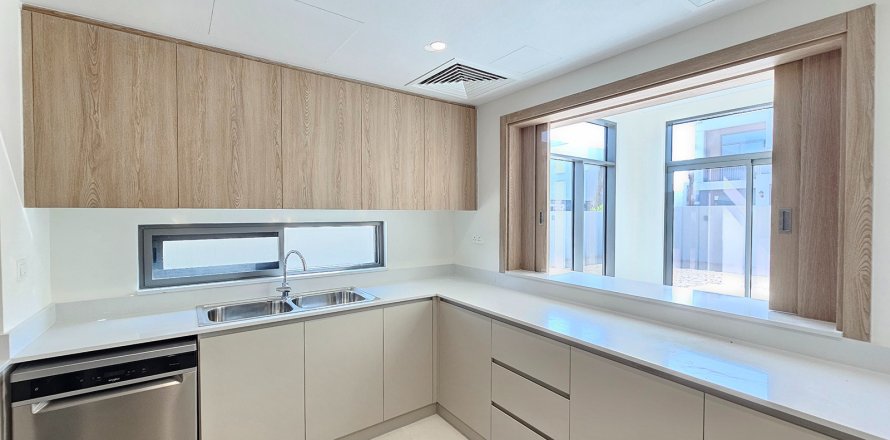 Villa en Dubai South (Dubai World Central), Dubai, 4 dormitorios, 306.394 m², № 99703