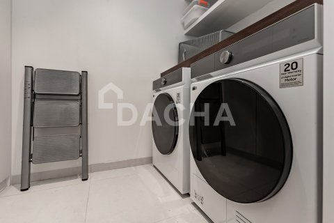 Apartamento en Vida Residence, The Hills, Dubai, 2 dormitorios, 142 m², № 110430 - foto 4