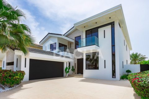 Villa in Jumeirah Golf Estates, Dubai 5 bedrooms, 479 sq.m. № 110425 - photo 2