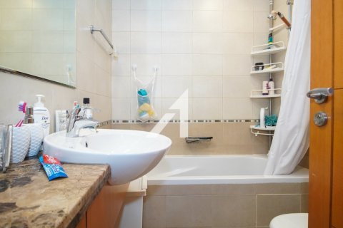 Снять в аренду квартиру в Дубай Марине, Дубай: 2 спальни, 153.6м², № 47988 - фото 7