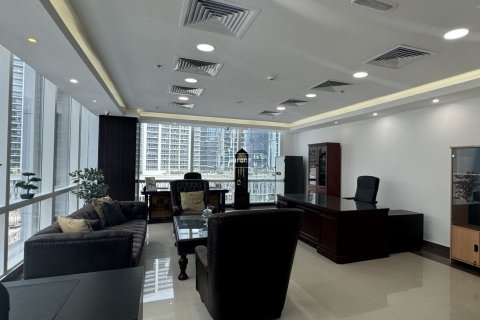 Снять в аренду офис в Бизнес-Бэе, Дубай: 60.8м², № 47997 - фото 4
