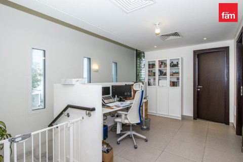 Maison de ville à Dubai, 3 chambres, 346.9 m², № 47970 - photo 3