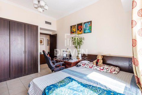 Apartment in Churchill Towers, Business Bay, Dubai 2 bedrooms, 136.75 sq.m. № 126712 - photo 11