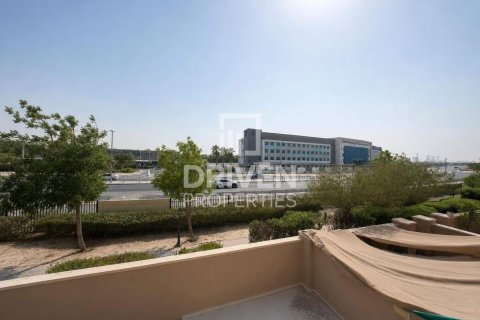 Villa in Casa Dora, Serena, Dubai 3 bedrooms, 313.18 sq.m. № 126720 - photo 20