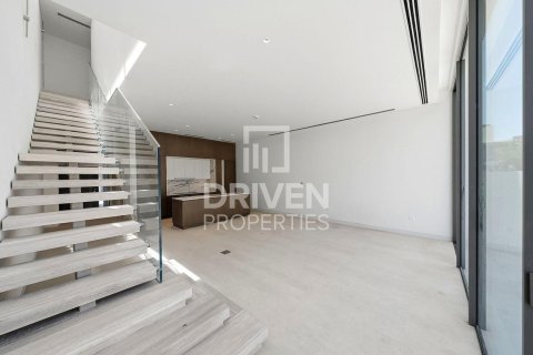 Townhouse in Nad Al Sheba 1, Nadd Al Sheba, Dubai 3 bedrooms, 185.62 sq.m. № 129666 - photo 19