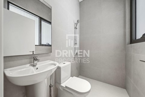Townhouse in Nad Al Sheba 1, Nadd Al Sheba, Dubai 3 bedrooms, 185.62 sq.m. № 129666 - photo 3