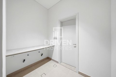 Townhouse in Nad Al Sheba 1, Nadd Al Sheba, Dubai 3 bedrooms, 185.62 sq.m. № 129666 - photo 16