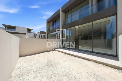 Townhouse in Nad Al Sheba 1, Nadd Al Sheba, Dubai 3 bedrooms, 185.62 sq.m. № 129666 - photo 21