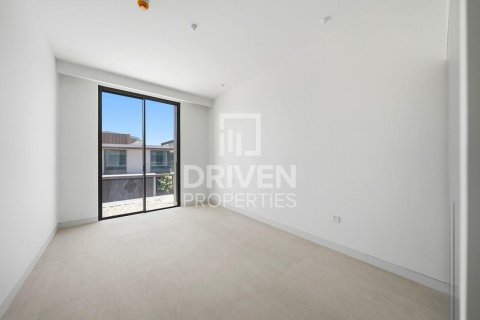 Townhouse in Nad Al Sheba 1, Nadd Al Sheba, Dubai 3 bedrooms, 185.62 sq.m. № 129666 - photo 8