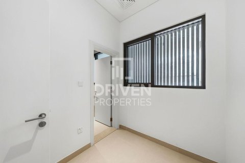 Townhouse in Nad Al Sheba 1, Nadd Al Sheba, Dubai 3 bedrooms, 185.62 sq.m. № 129666 - photo 13