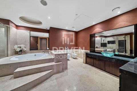 Apartment in Dubai Marina, Dubai 4 bedrooms, 586.03 sq.m. № 129665 - photo 30