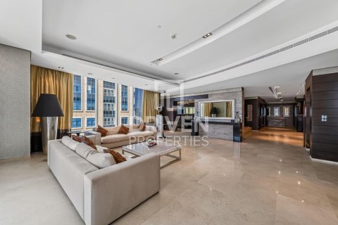 Apartment in Dubai Marina, Dubai 4 bedrooms, 586.03 sq.m. № 129665 - photo 22