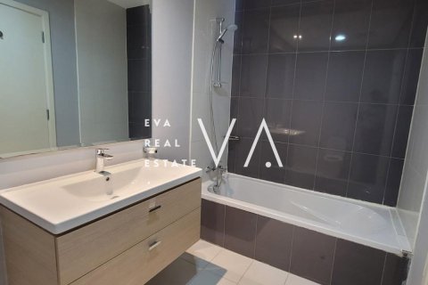 Снять в аренду квартиру в DAMAC Hills (Akoya by DAMAC), Дубай: 3 спальни, 193.14м², № 52717 - фото 12