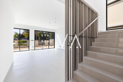 Villa à Dubai, 4 chambres, 348 m², № 52714 - photo 3