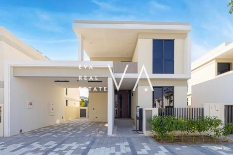 Villa à Dubai, 4 chambres, 348 m², № 52714 - photo 1