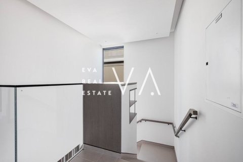 Villa à Dubai, 4 chambres, 348 m², № 52714 - photo 9