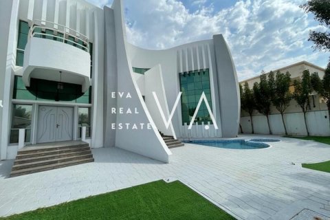 Villa in Jumeirah, Dubai 6 bedrooms, 958.45 sq.m. № 52712 - photo 27