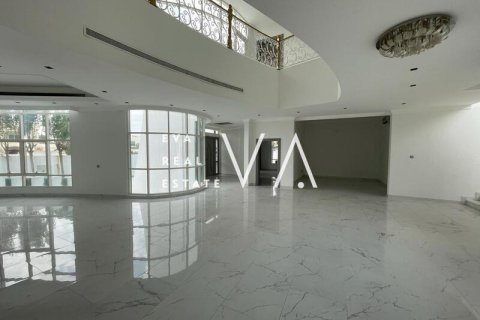 Villa in Jumeirah, Dubai 6 bedrooms, 958.45 sq.m. № 52712 - photo 18