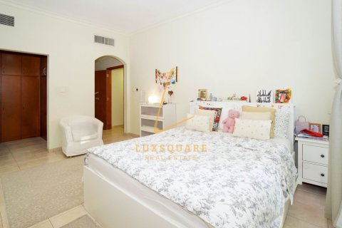Apartment in Green Community, Dubai 2 bedrooms, 179 sq.m. № 114198 - photo 17