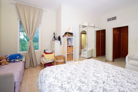 Apartment in Green Community, Dubai 2 bedrooms, 179 sq.m. № 114198 - photo 18