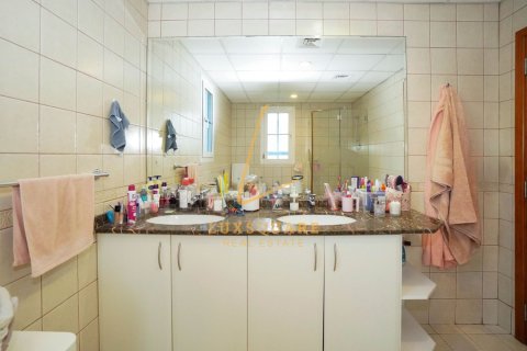 Apartment in Green Community, Dubai 2 bedrooms, 179 sq.m. № 114198 - photo 25