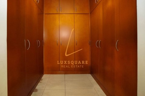 Apartment in Green Community, Dubai 2 bedrooms, 179 sq.m. № 114198 - photo 15